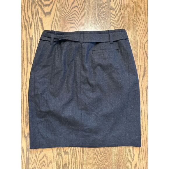 Banana Republic Dark Gray Wool Buckle Waist Skirt With Lining Size 10 Tall - Picture 3 of 3